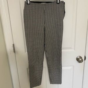 Checkered ankle length pants